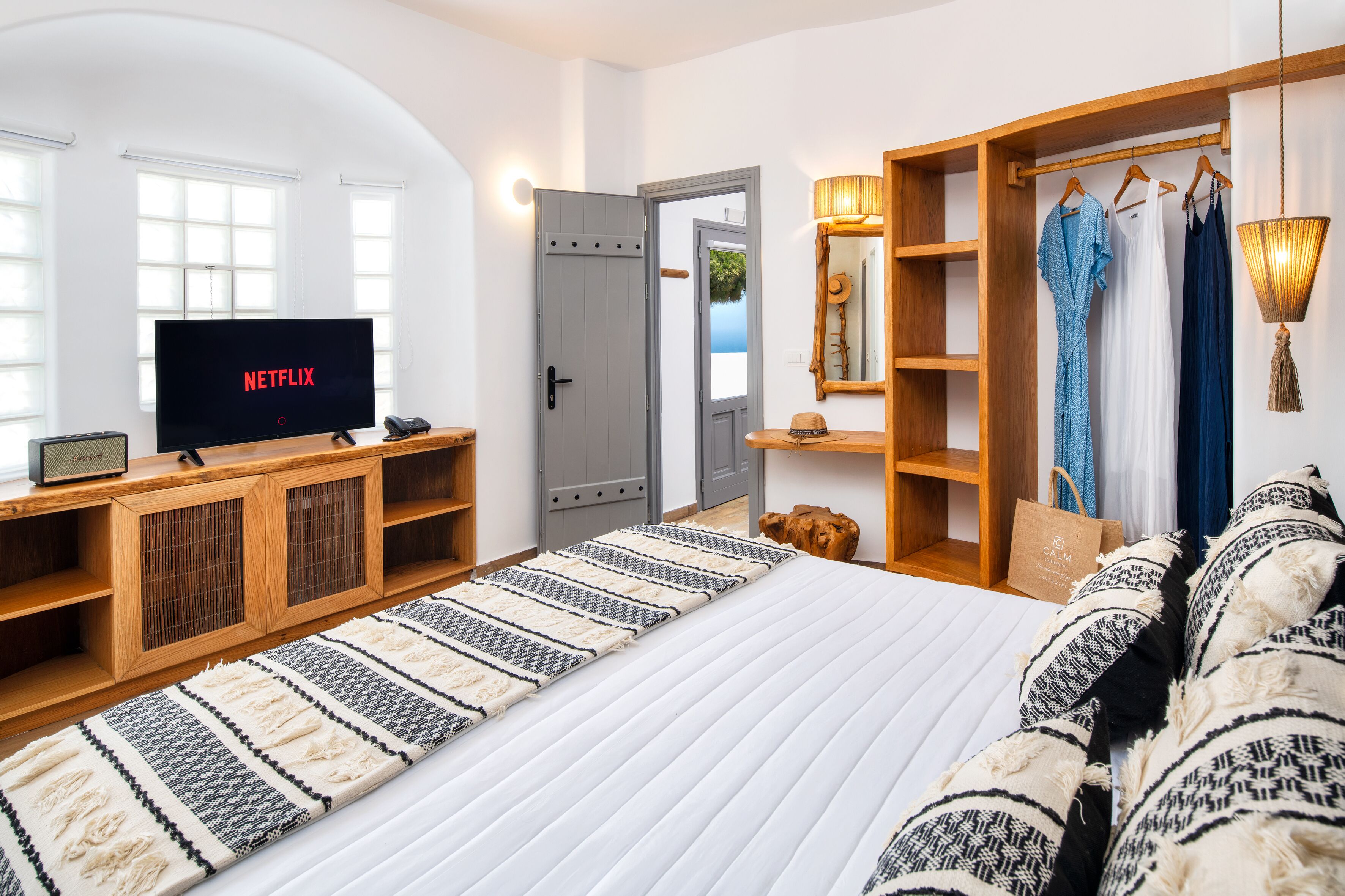 suite with cave pool | premium bedding, minibar, in-room safe, desk