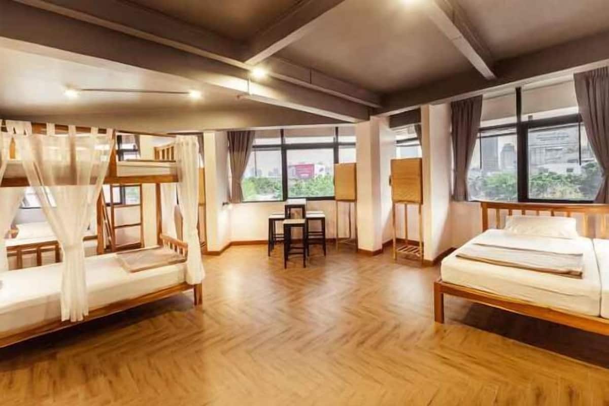 Wi-Fi de cortesia, roupa de cama