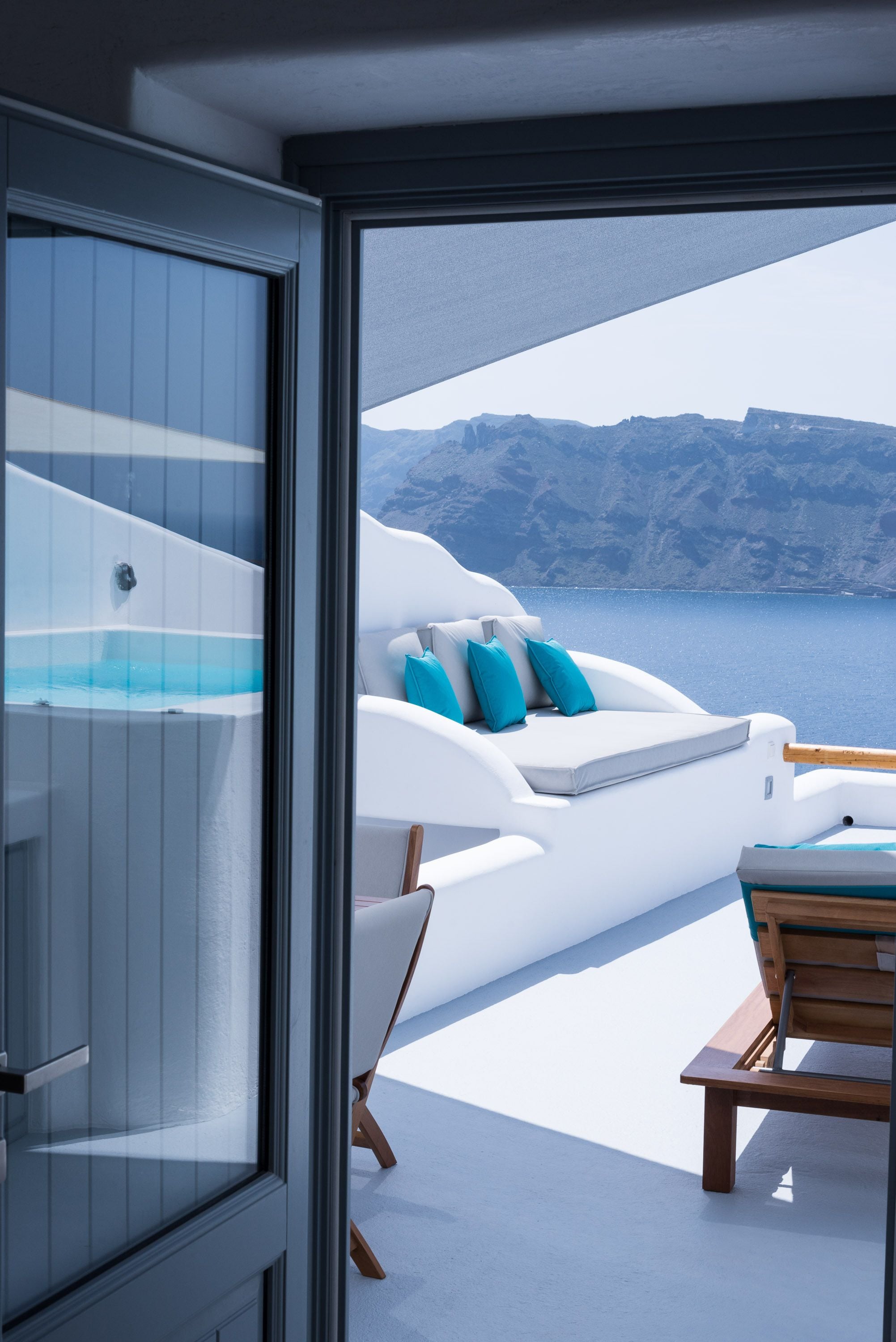 Junior Suite with outdoor heated plunge pool with jets (2 pax) | Terrace/patio