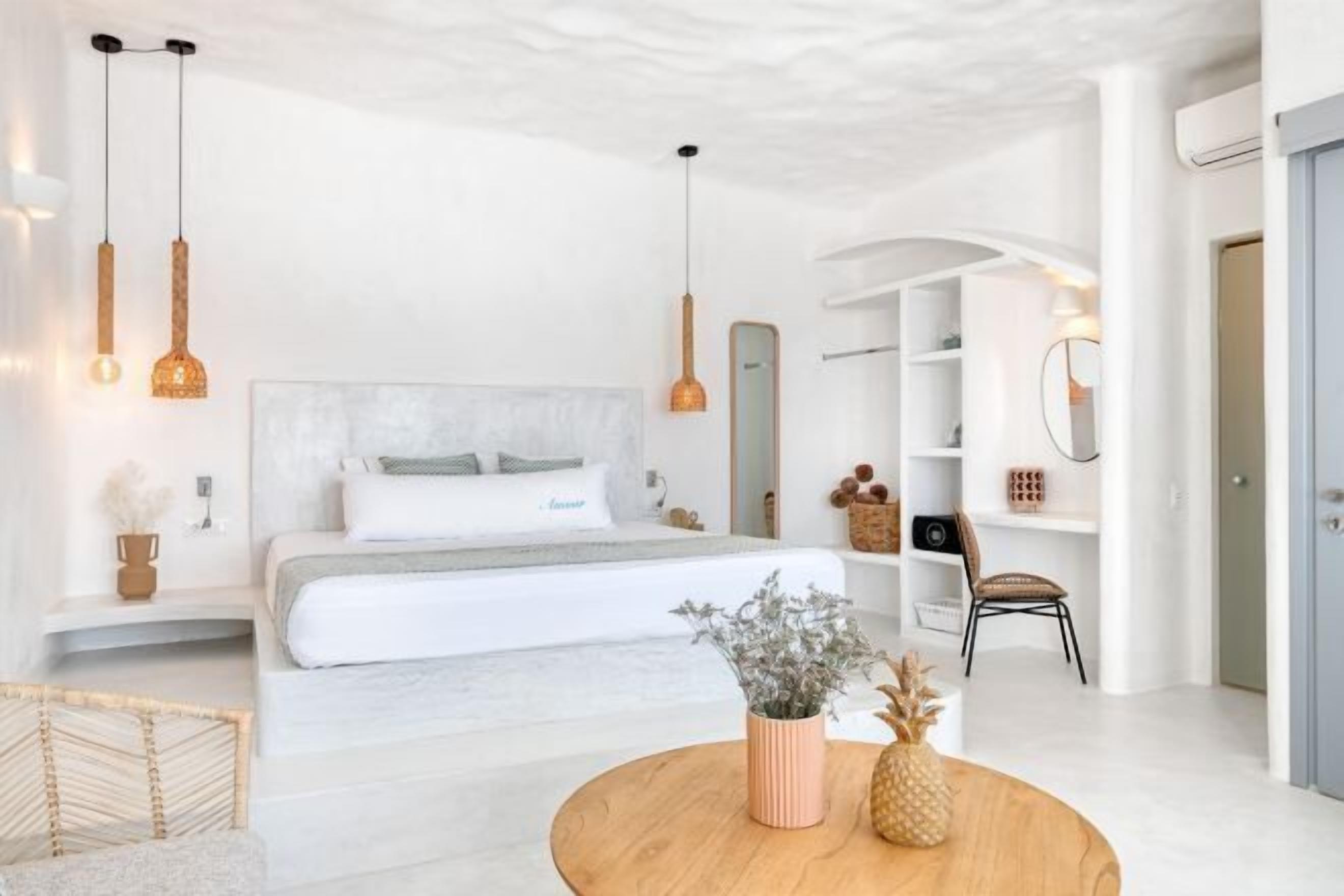 In-room safe, individually decorated, blackout drapes, soundproofing