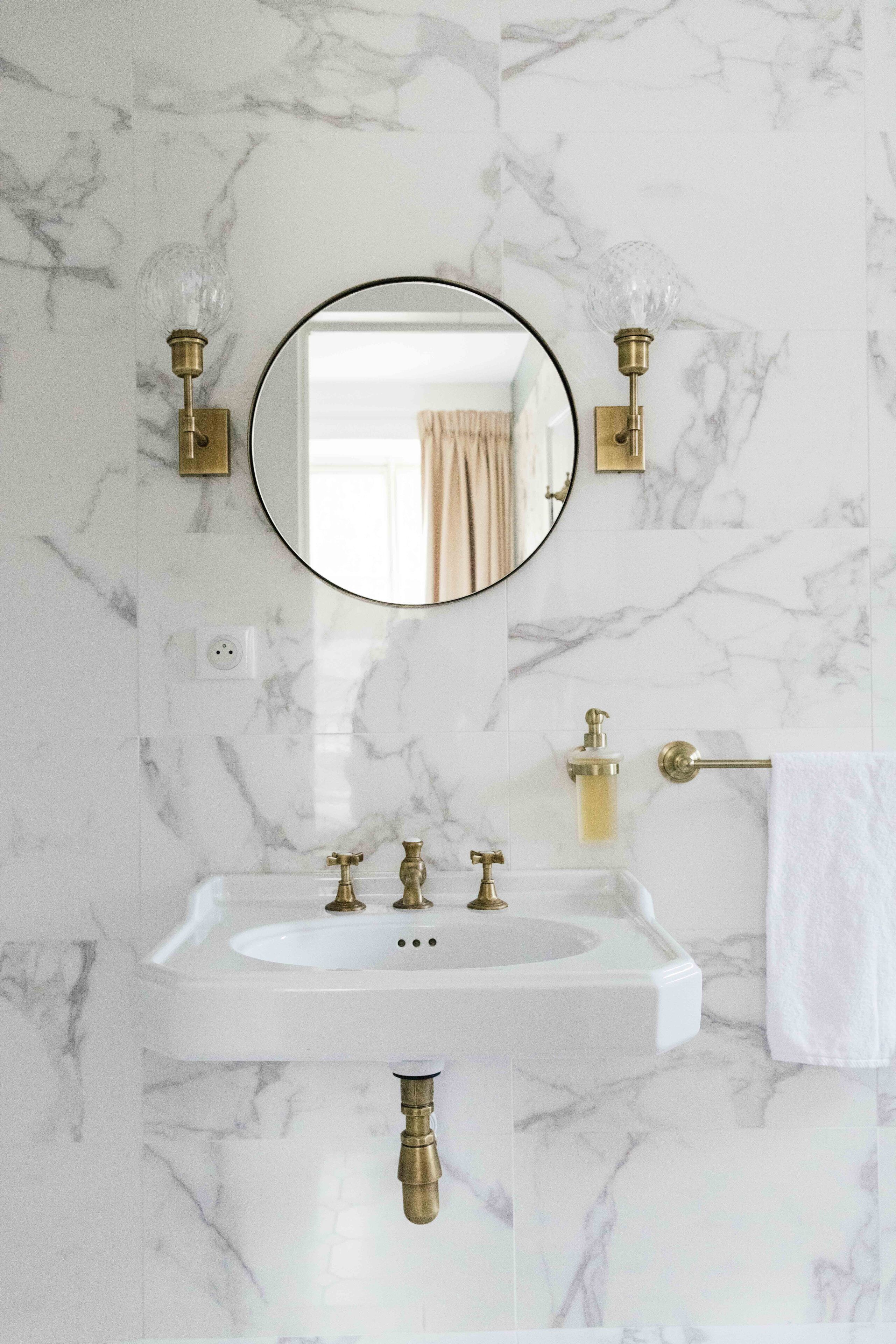 superior double room | bathroom | shower, free toiletries, hair dryer, towels