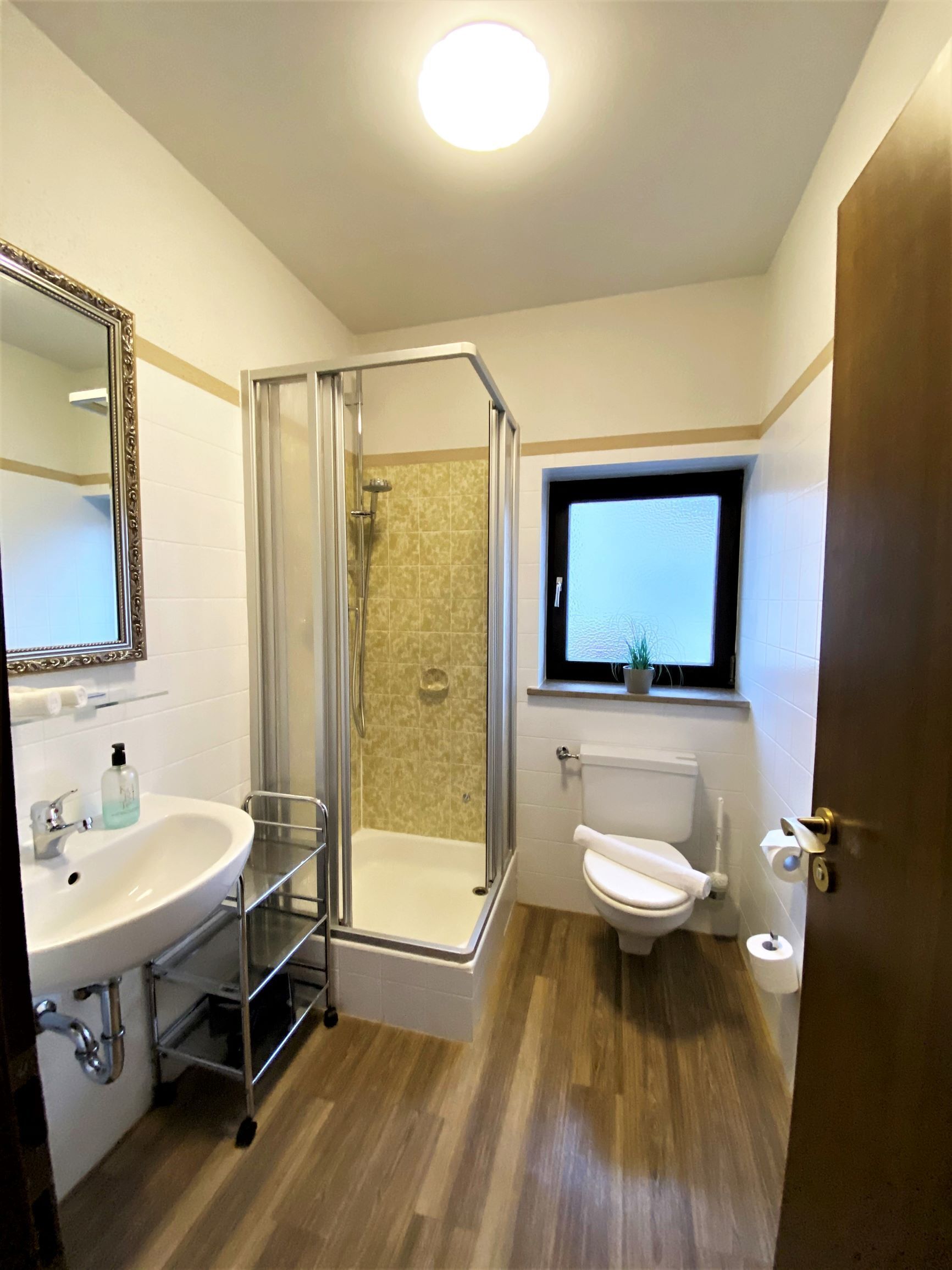 standard double room, balcony | bathroom | shower, hair dryer, slippers, towels