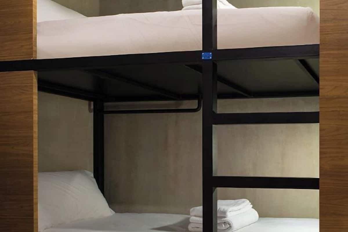 Soundproofing, free WiFi