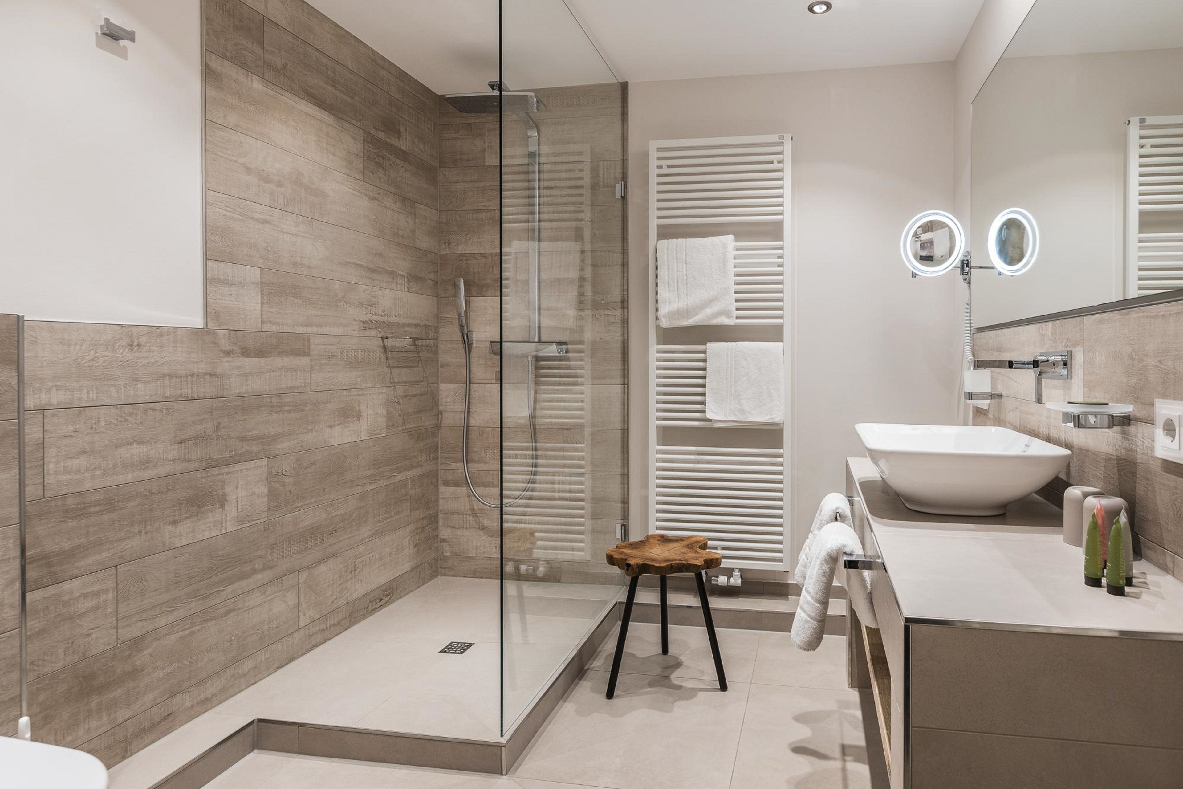 standard double room | in-room safe, iron/ironing board, cots/infant beds, rollaway beds