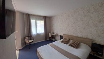 Comfort-Doppelzimmer | Hochwertige Bettwaren, Schreibtisch, schallisolierte Zimmer