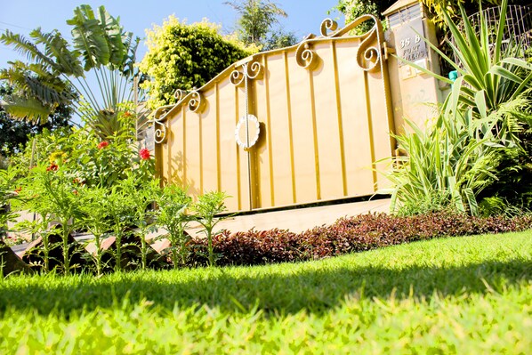 บริเวณภายนอก