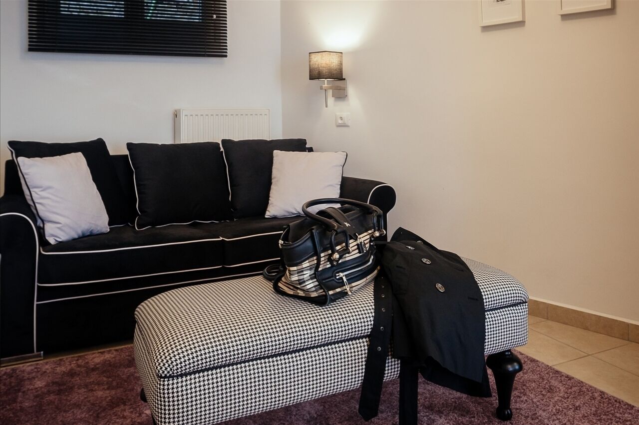 deluxe double or twin room, balcony, sea view | 1 bedroom, in-room safe, individually decorated, desk