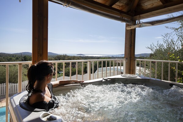 Espace de soins en plein air, hammam, soins corporels