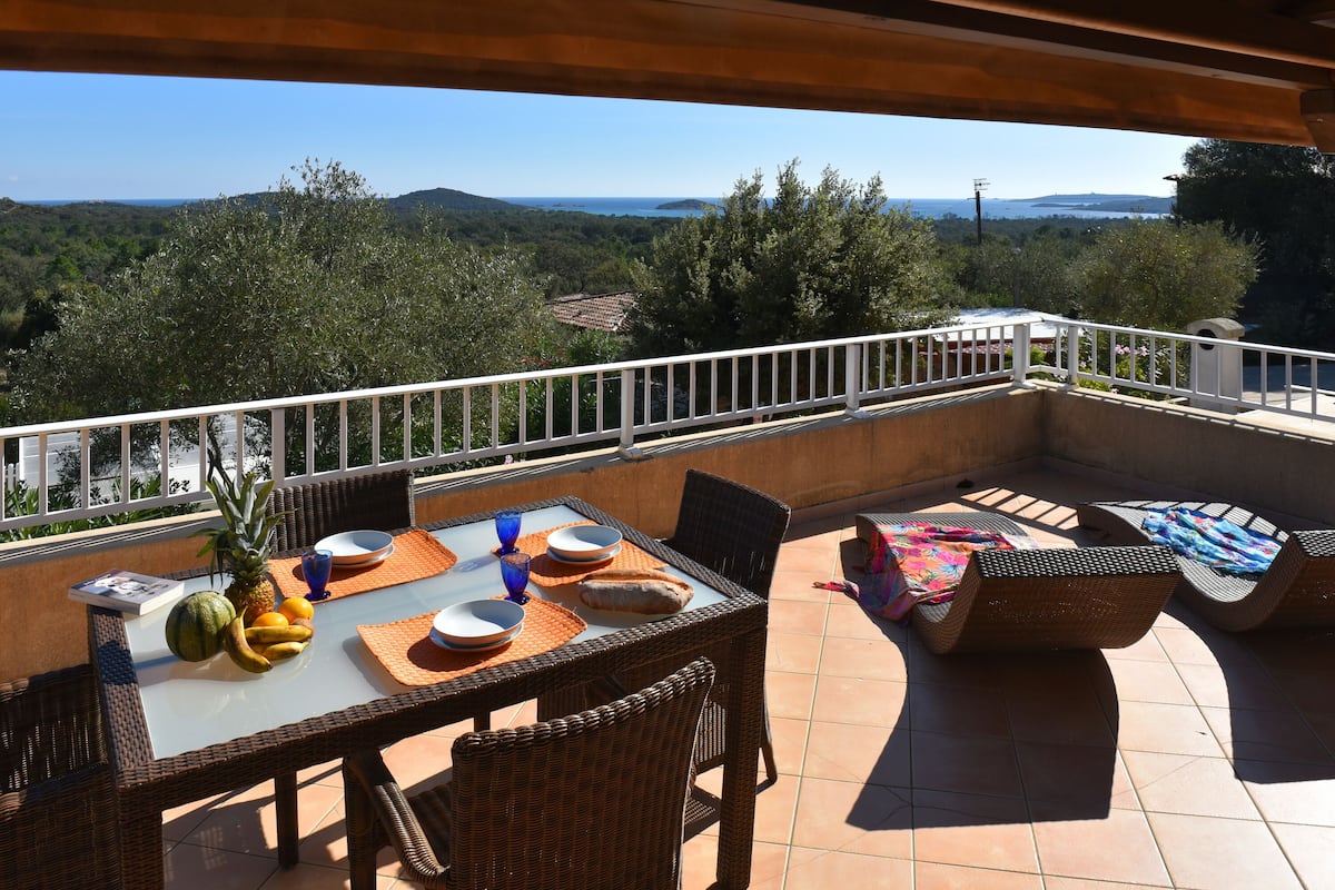 Superior Villa, Accessible, Private Bathroom (2 Chambres (4 Personnes)) | Beach/ocean view