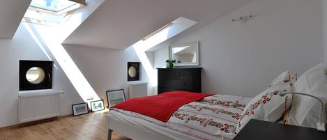 Apartment, 2 Bedrooms | Free minibar, in-room safe, iron/ironing board, free cribs/infant beds