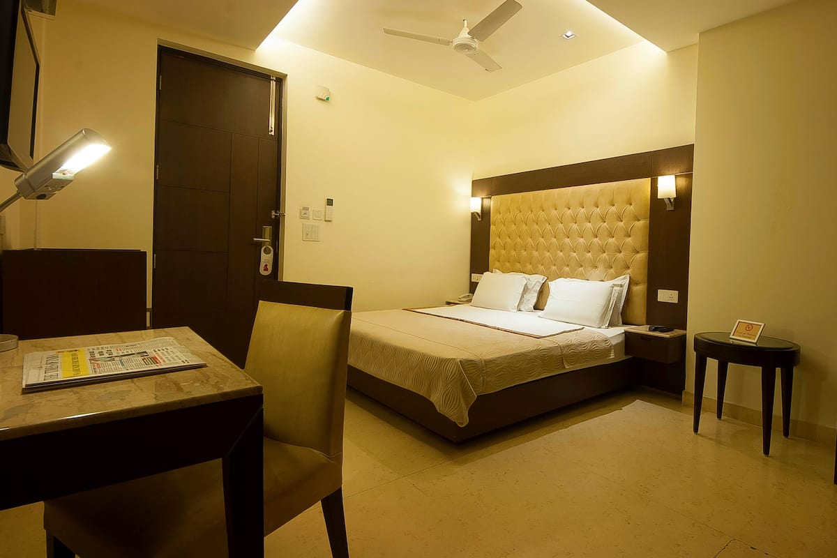 In-room safe, soundproofing, rollaway beds, free WiFi