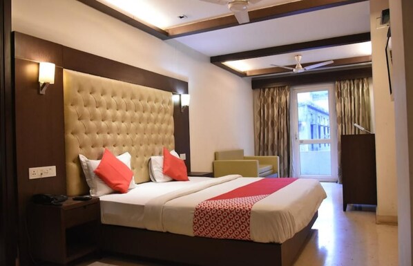 Luxury Room, 1 Double Bed | In-room safe, soundproofing, rollaway beds, free WiFi - Metropolis Tourist Home (New Delhi)