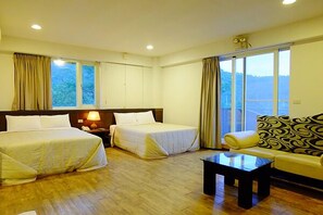 Free WiFi - Poultry and Holiday Inn (Dongshan)