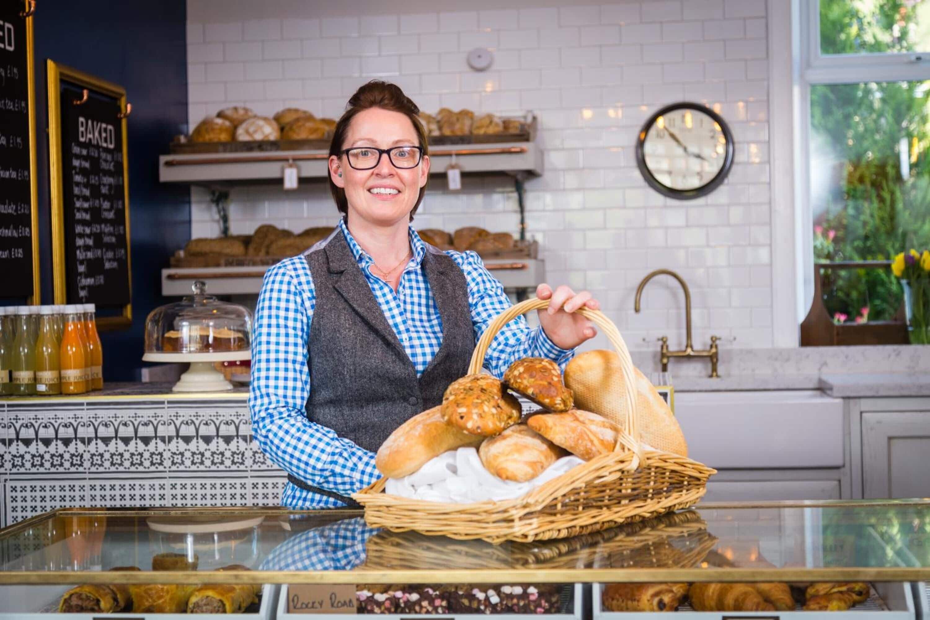 lunch and dinner served