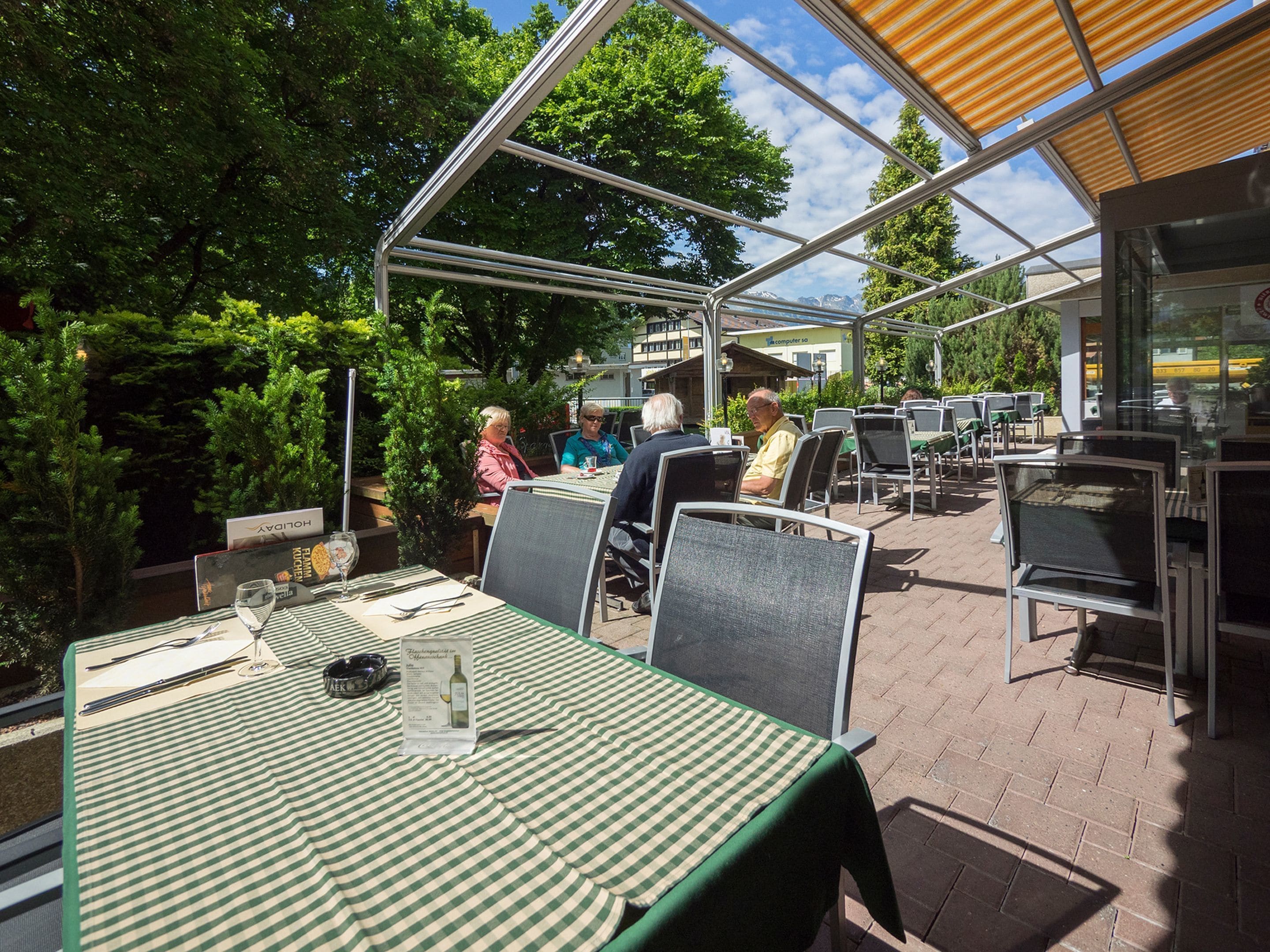 lunch, dinner served; regional cuisine, garden views