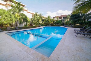 Outdoor pool, pool loungers