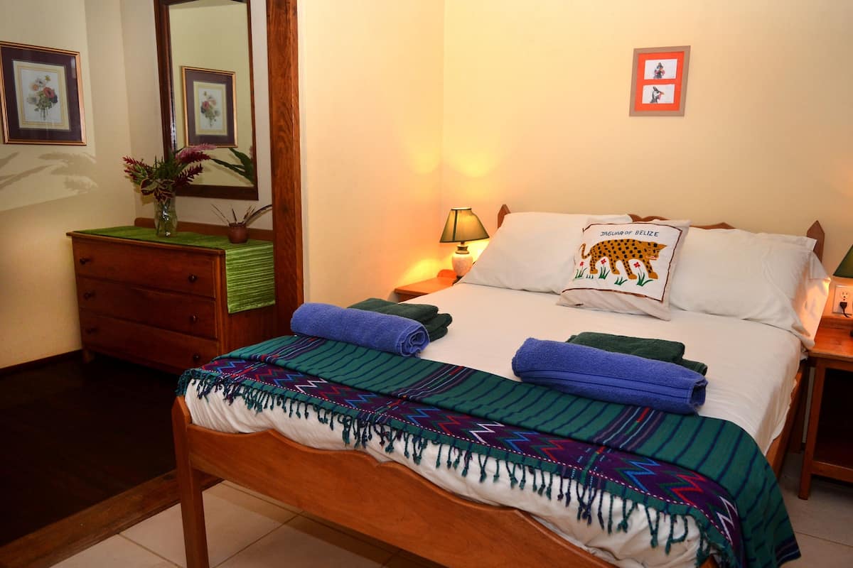 Premium bedding, in-room safe, individually decorated
