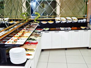 Desayuno buffet incluido todos los días