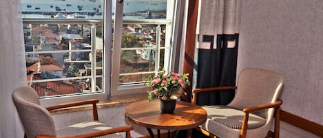 Superior Double or Twin Room | Minibar, in-room safe, individually decorated, individually furnished
