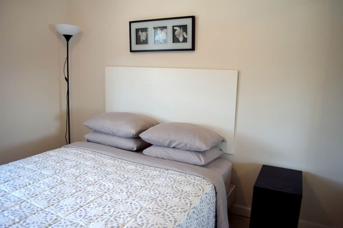 Studio Suite, City View | Premium bedding, minibar, desk, laptop workspace