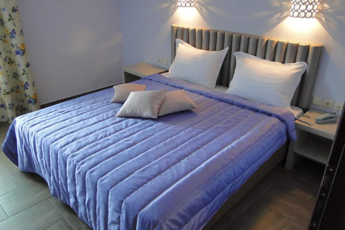 1 bedroom, soundproofing, iron/ironing board, free wifi