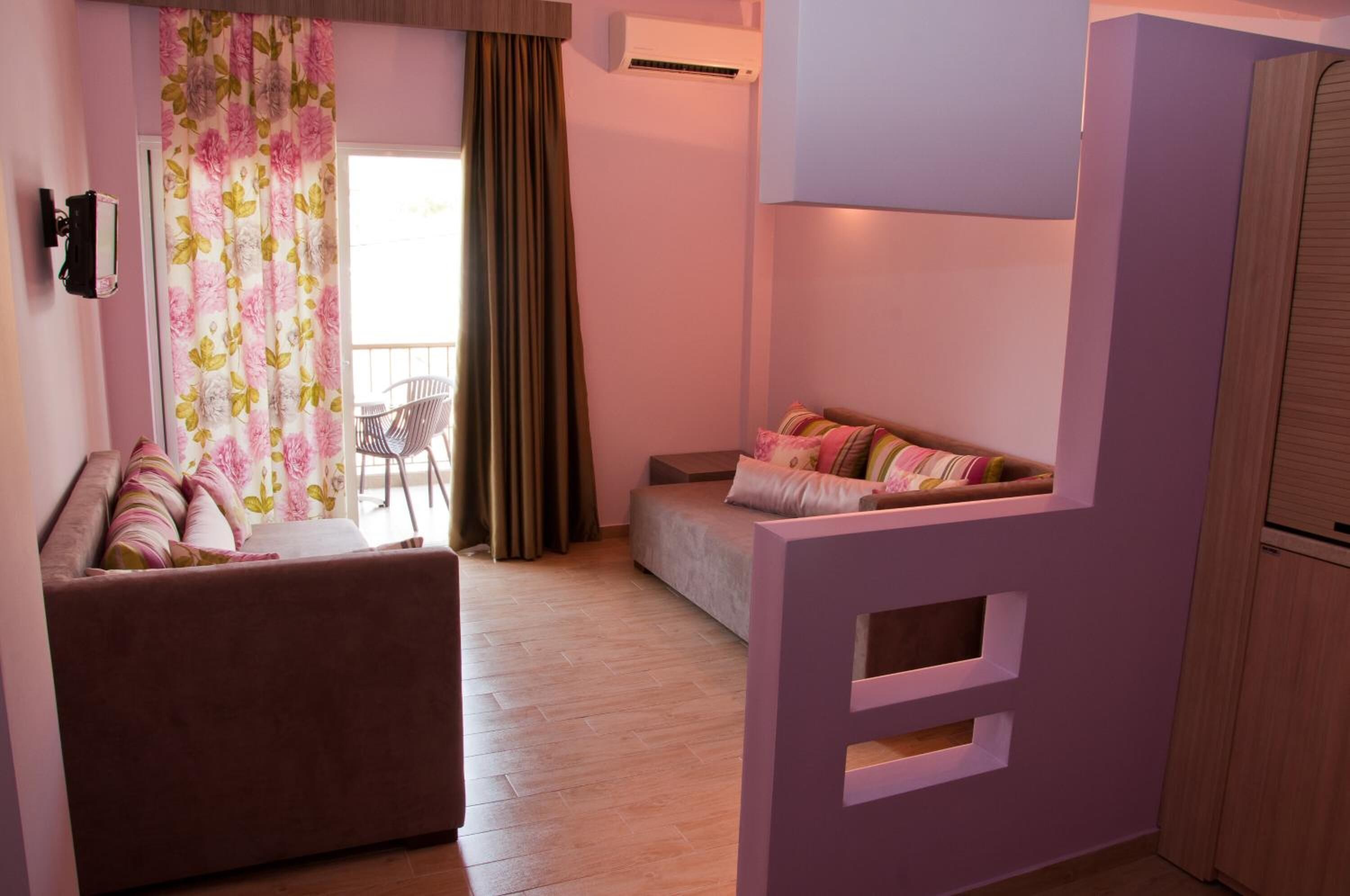 1 bedroom, soundproofing, iron/ironing board, free wifi