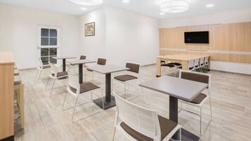 Free continental breakfast