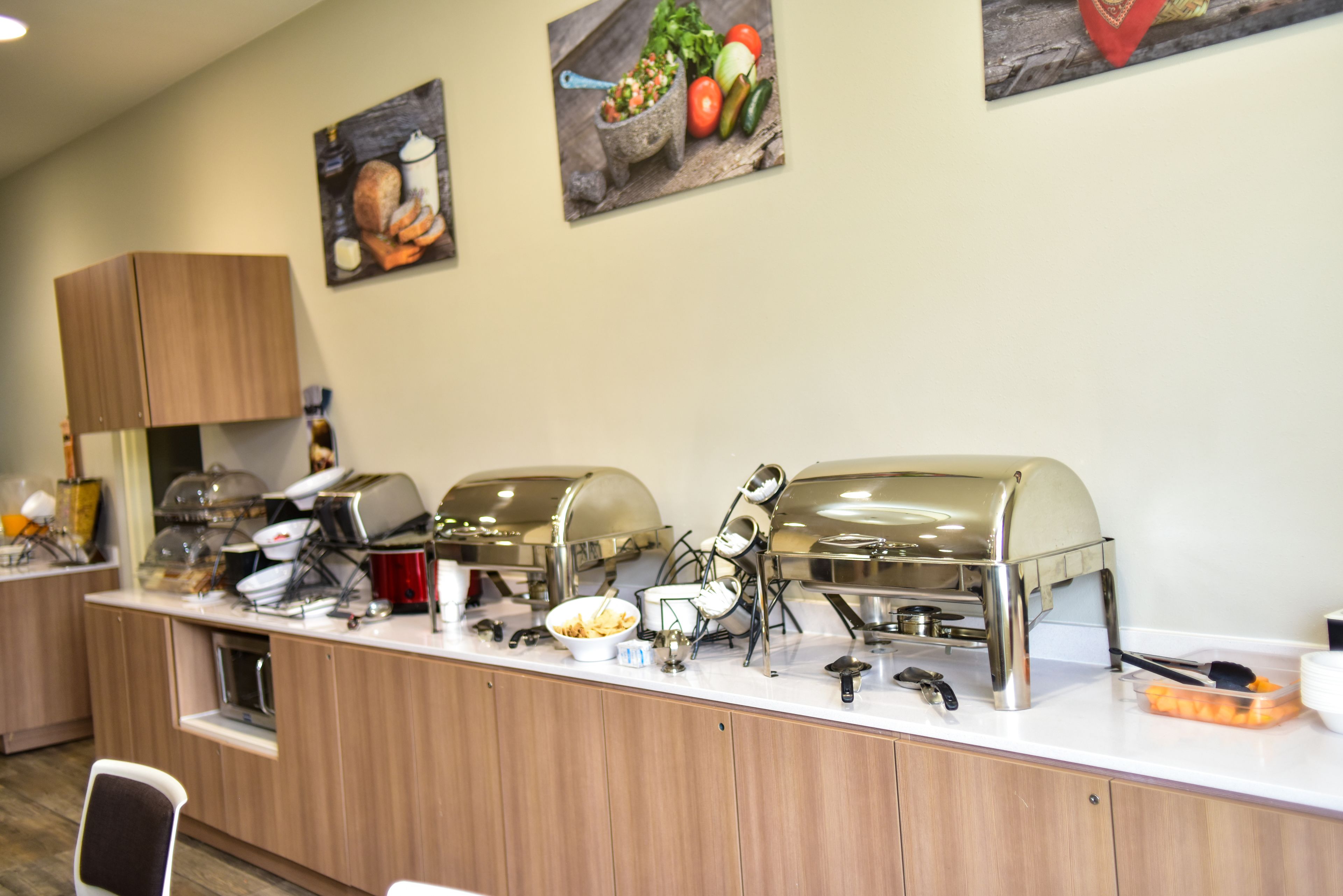 free continental breakfast