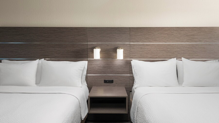 Holiday Inn Express & Suites Boynton Beach West by IHG