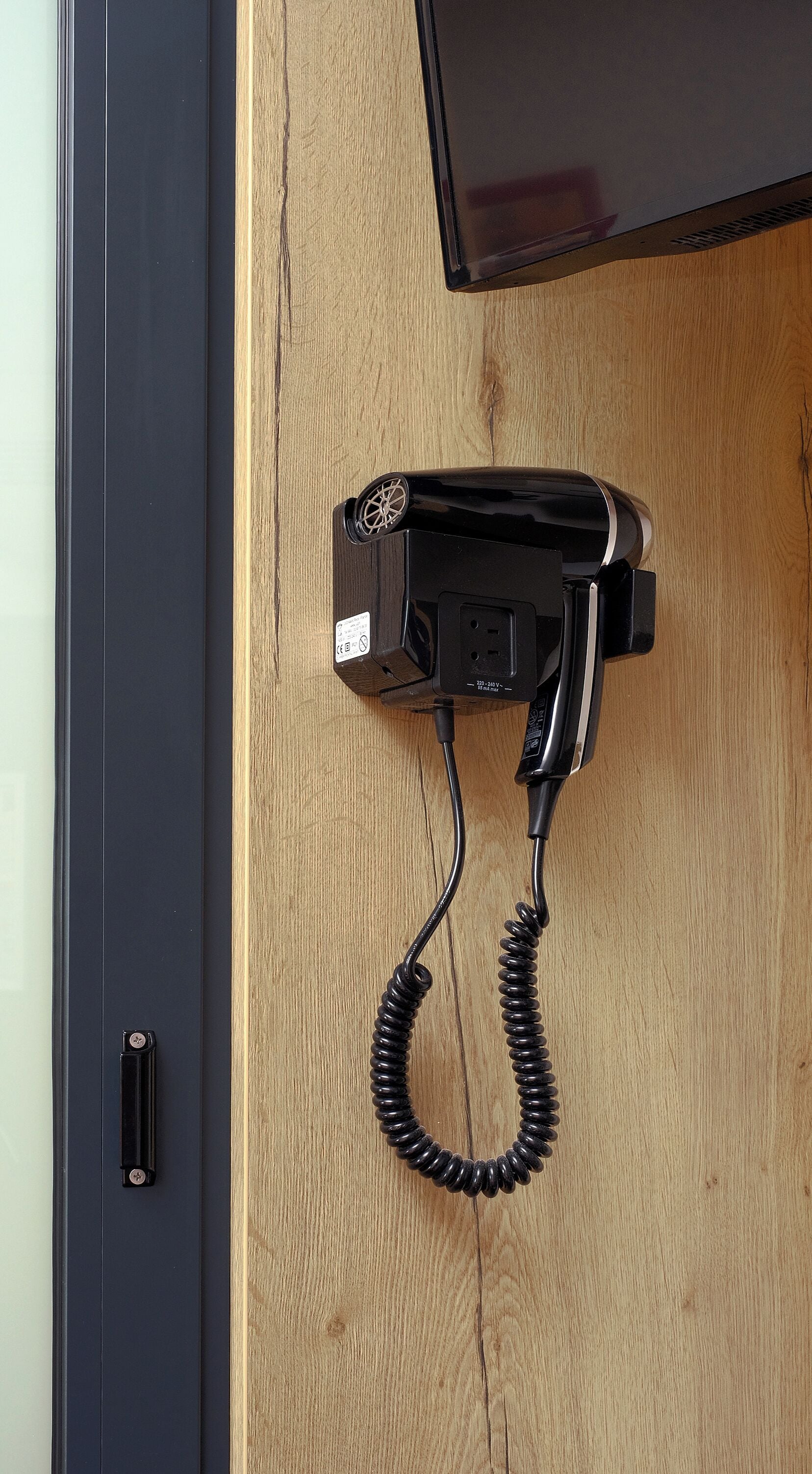 standard double room | premium bedding, desk, soundproofing, free wifi