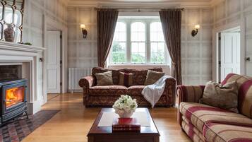 Suite, kamar mandi pribadi (Thornhill) | Lounge
