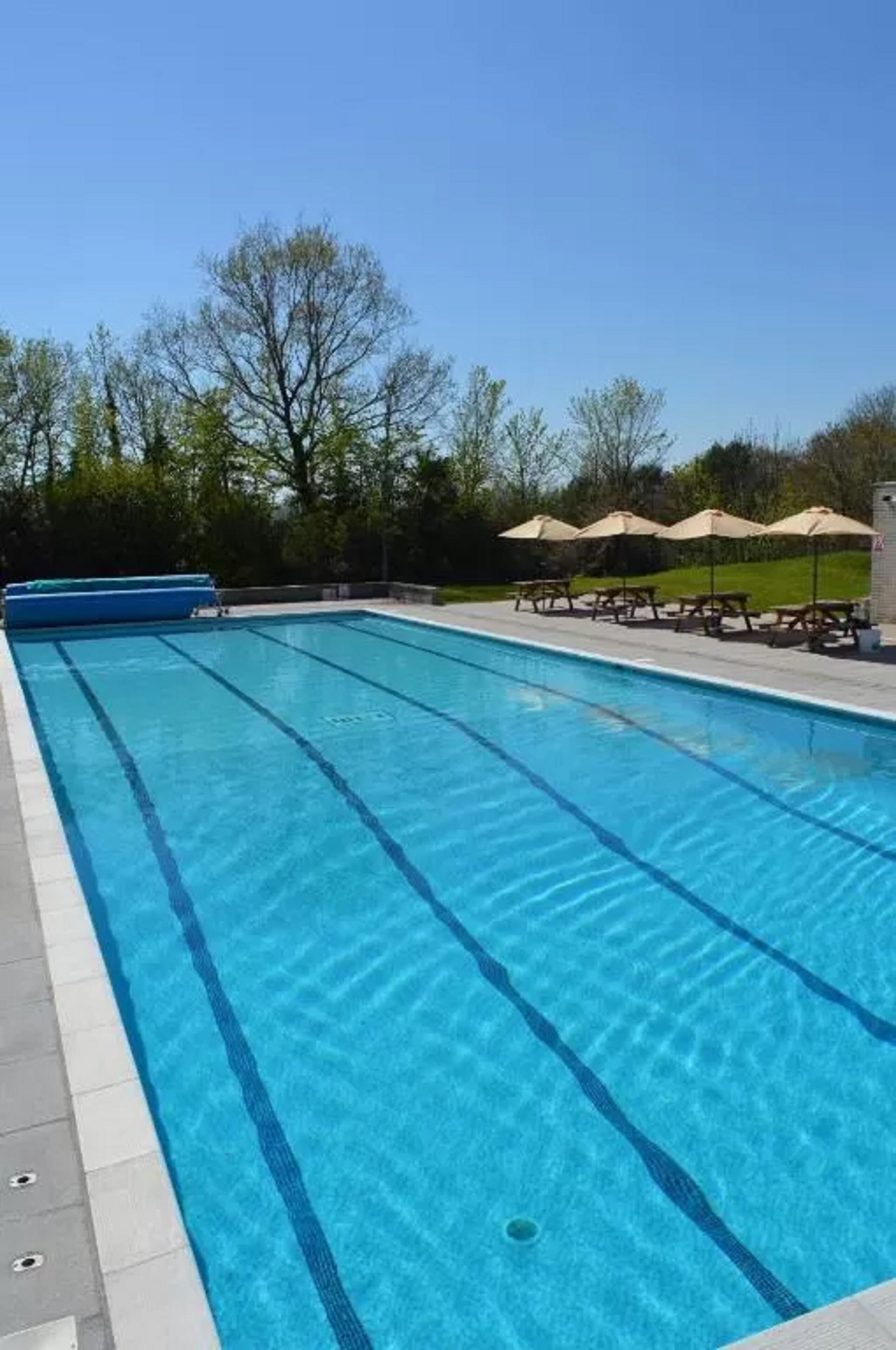 季節限定屋外プール