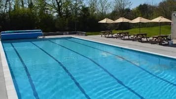 季節限定屋外プール