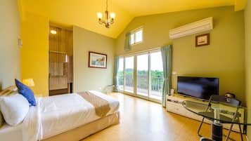 1 slaapkamer, luxe beddengoed, donsdekens, individueel gedecoreerd