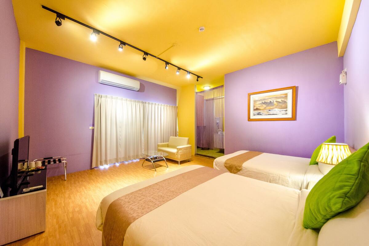 1 habitación, ropa de cama de alta calidad, edredón y escritorio