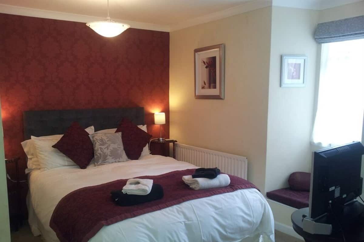 Premier King Room Ensuite (Second Floor)