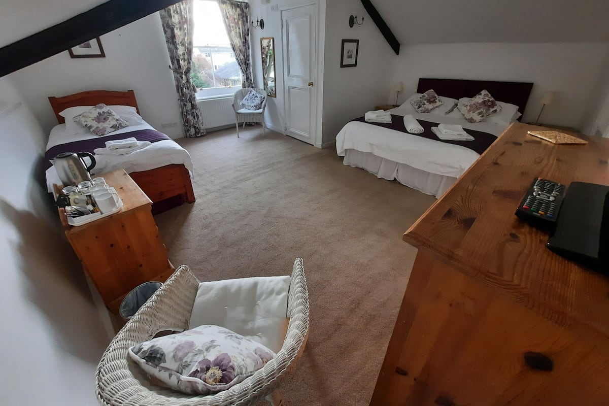 家庭房 (Room 1) | 免费 WiFi、床单