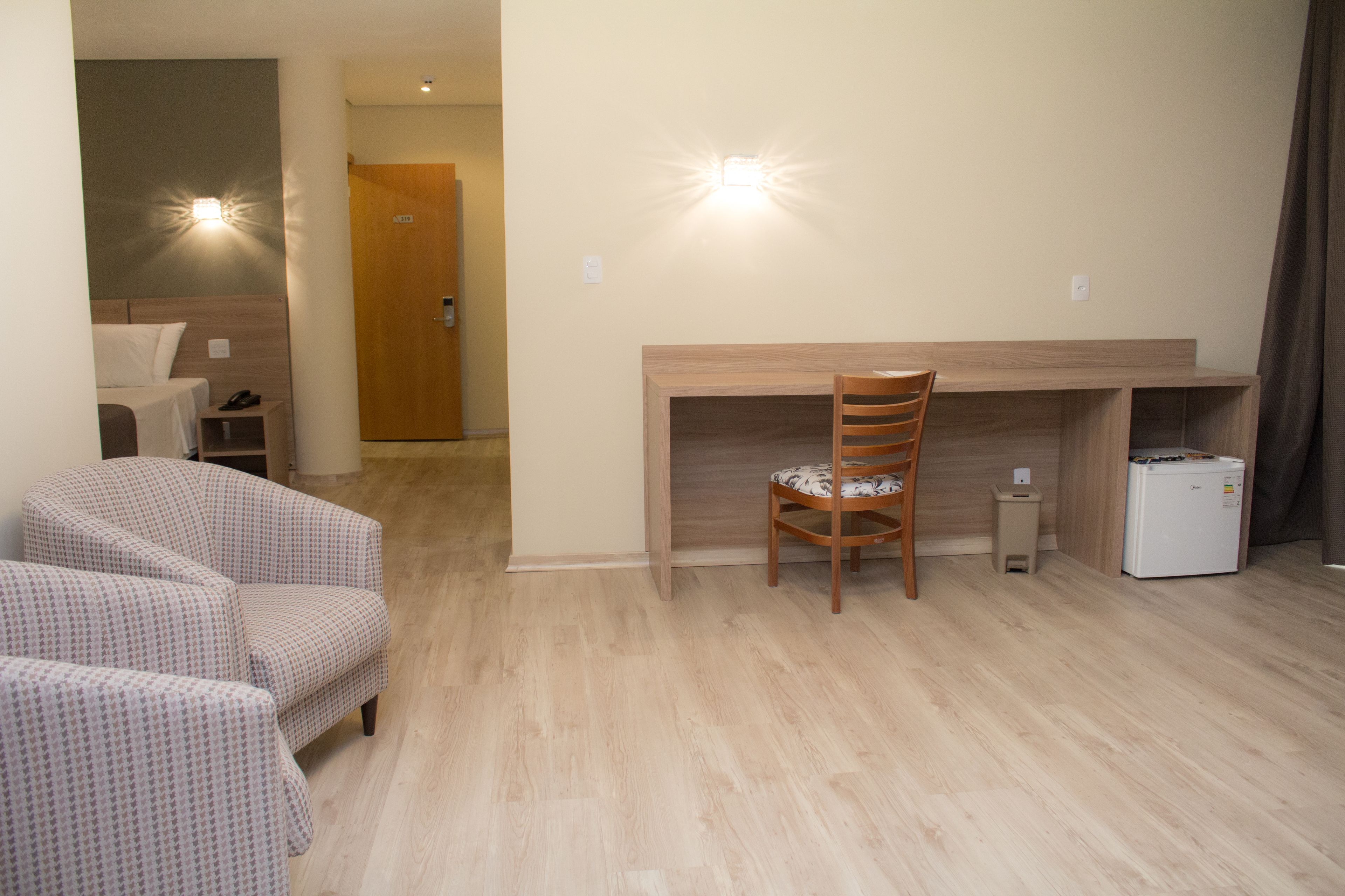 premium bedding, minibar, in-room safe, desk