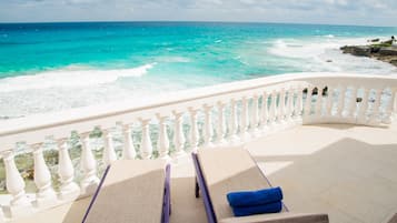 Suite Six | Terrace/patio