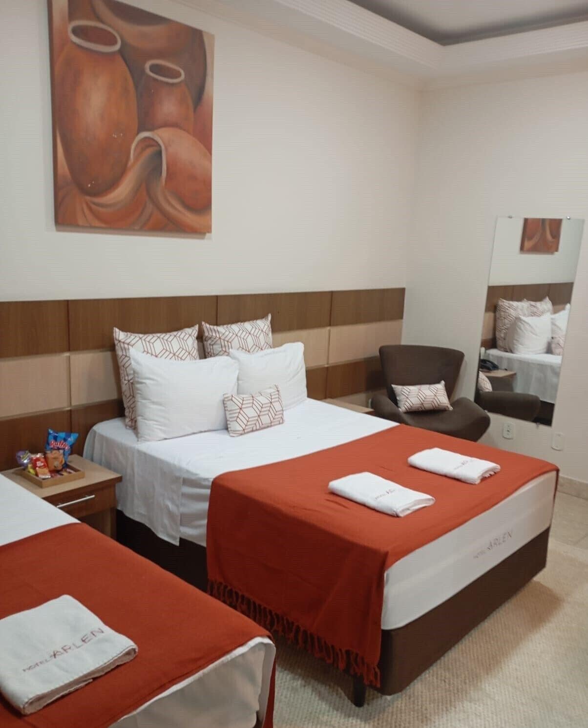 deluxe double or twin room | minibar, in-room safe, individually decorated, cots/infant beds