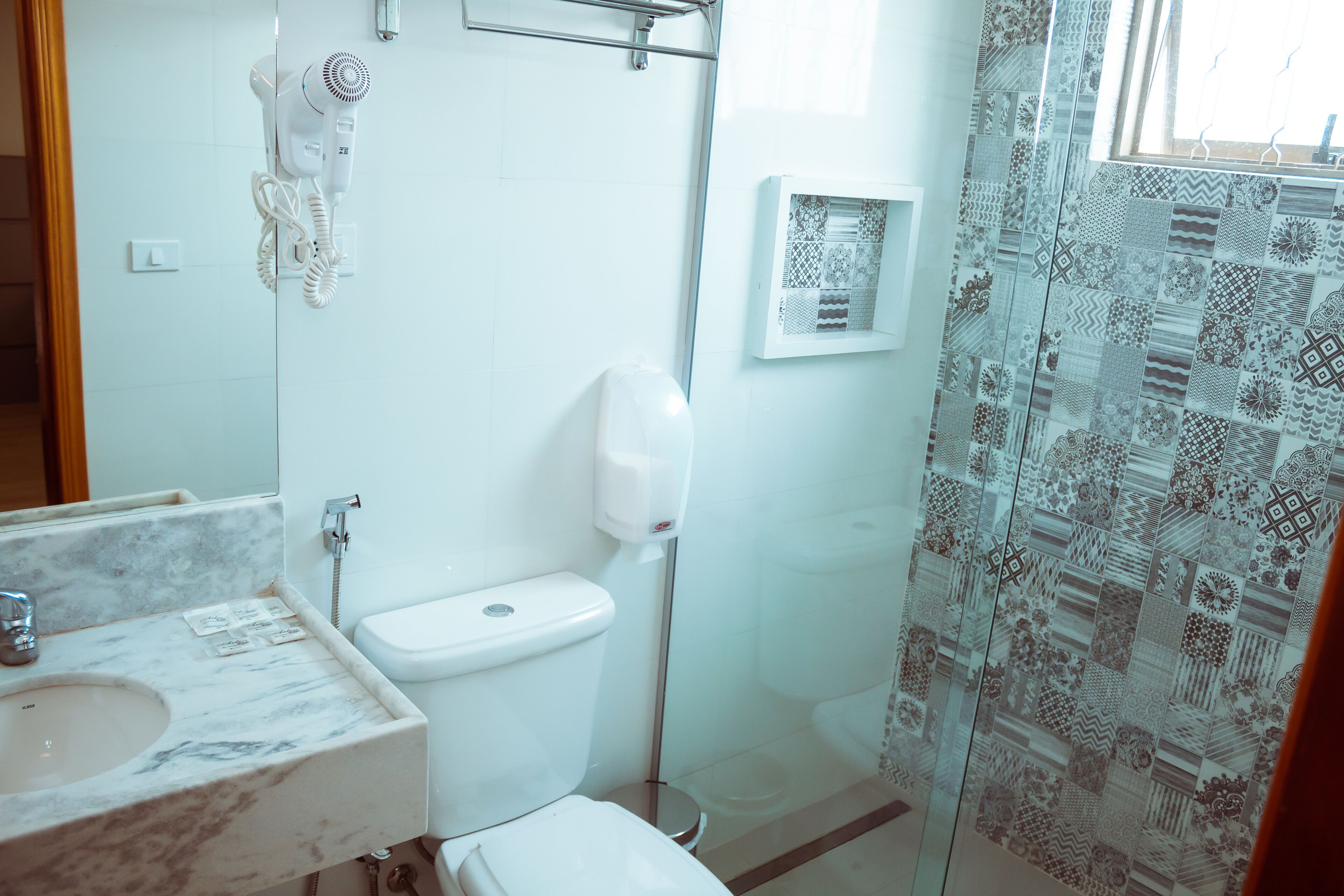 standard room | bathroom | shower, towels