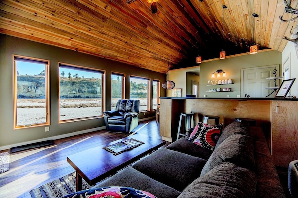 Comfort Cabin, Multiple Beds | Individually decorated, individually furnished