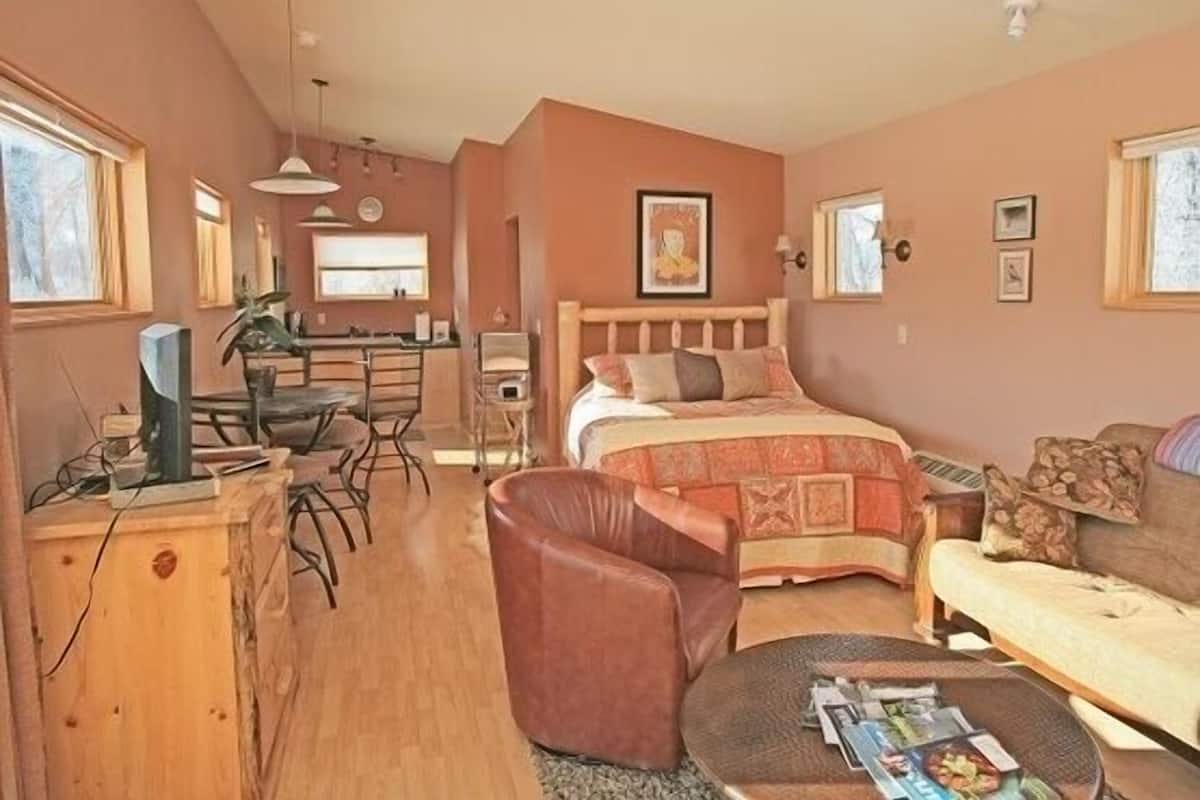 Individually decorated, individually furnished