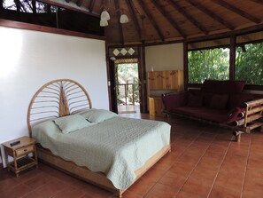 Bungalow, uitzicht op bergen (Bamboo) | Luxe beddengoed, een kluis op de kamer, een bureau, gratis extra bedden