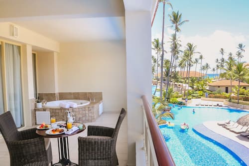 One Bedroom Suite With Jacuzzi | View from room