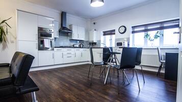 Signature Apartment, 1 Bedroom | Private kitchen | Fridge, microwave, oven, stovetop