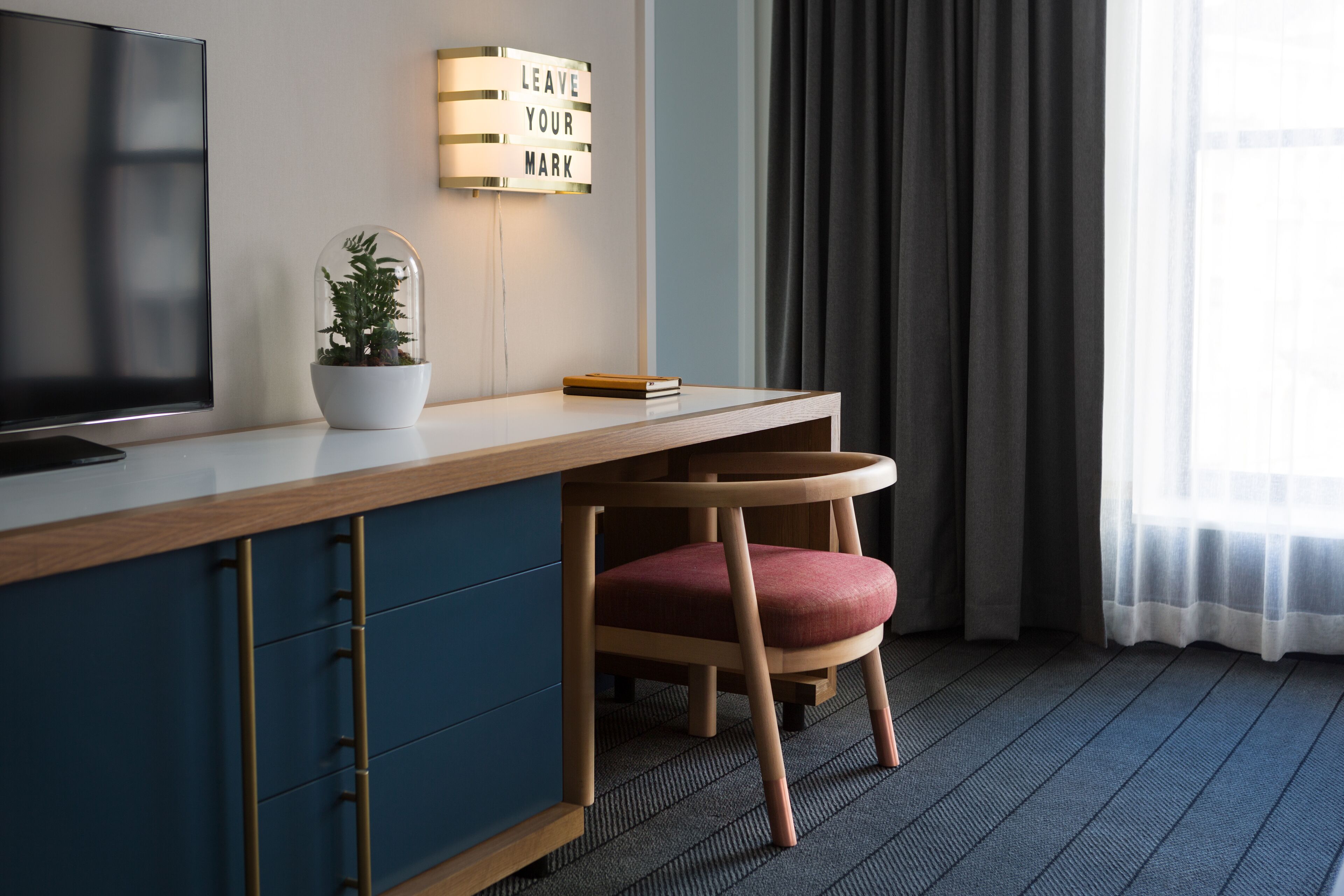 1 bedroom, frette italian sheets, premium bedding, down duvets