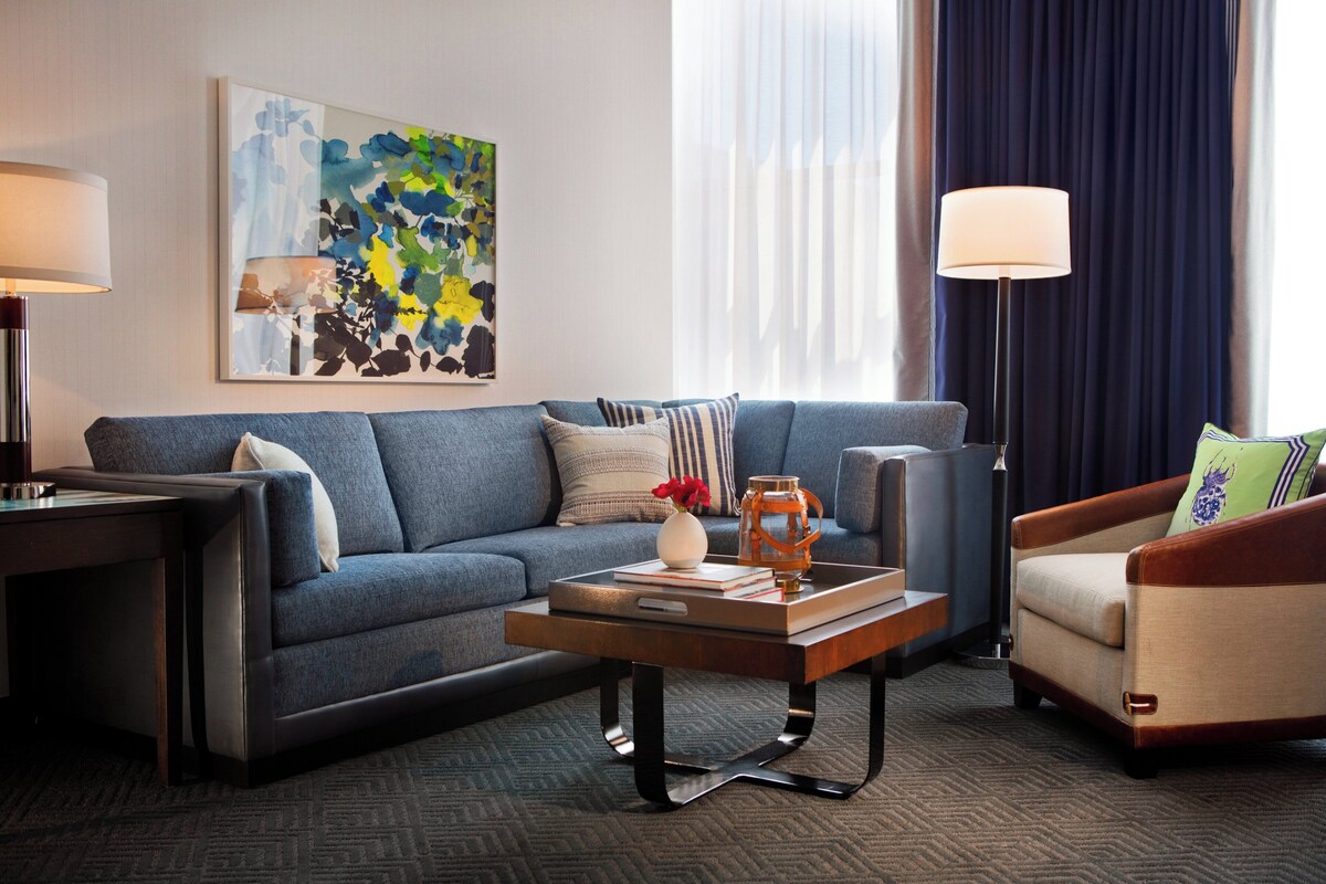 Premium bedding, down comforters, pillowtop beds, in-room safe