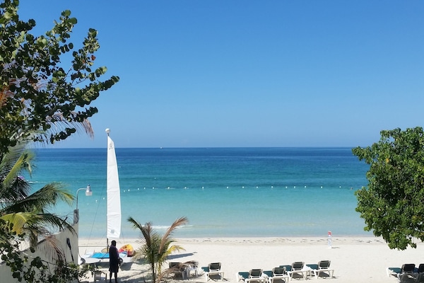 Suite Junior, 1 Tempat Tidur King, pemandangan laut | Pemandangan dari kamar