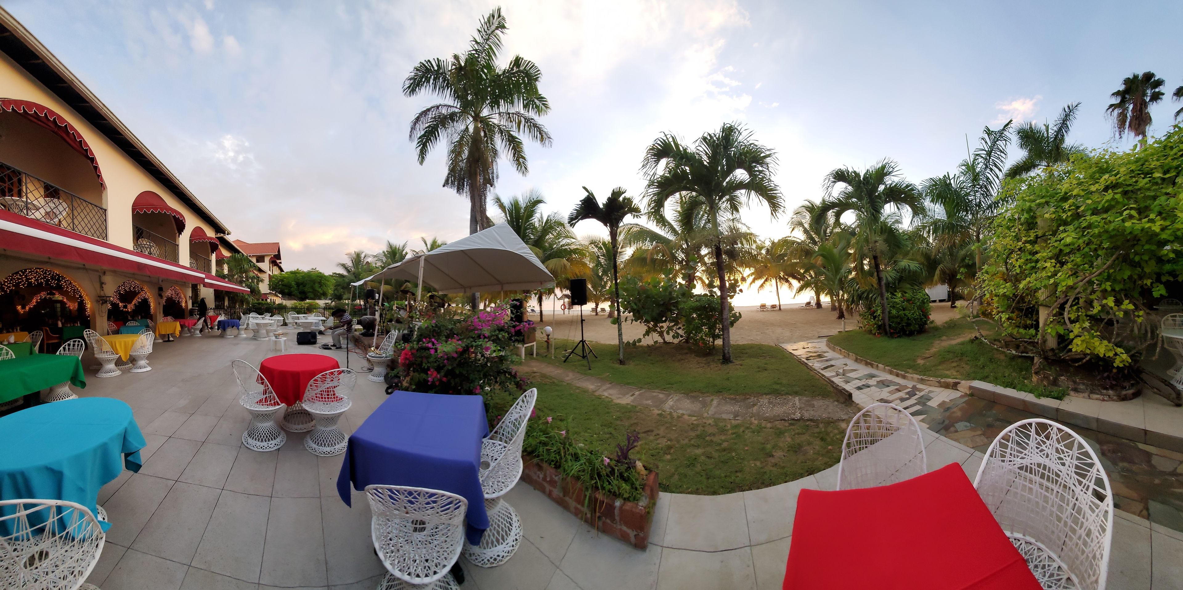 daily continental breakfast (usd 13.50 per person)